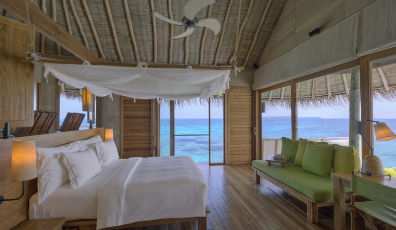 Laamu_Water_Villa_with_Pool_ocean view_001